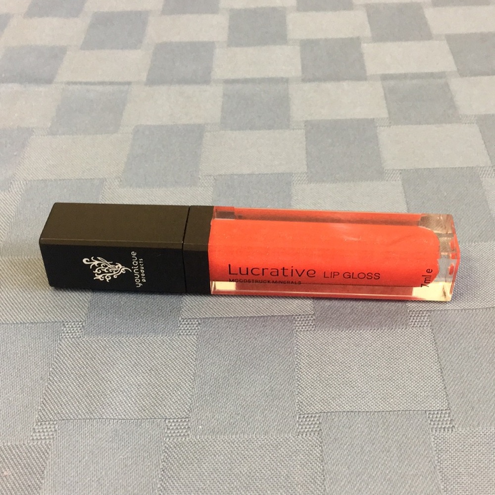 Younique Lucrative Lipgloss NEVER USED